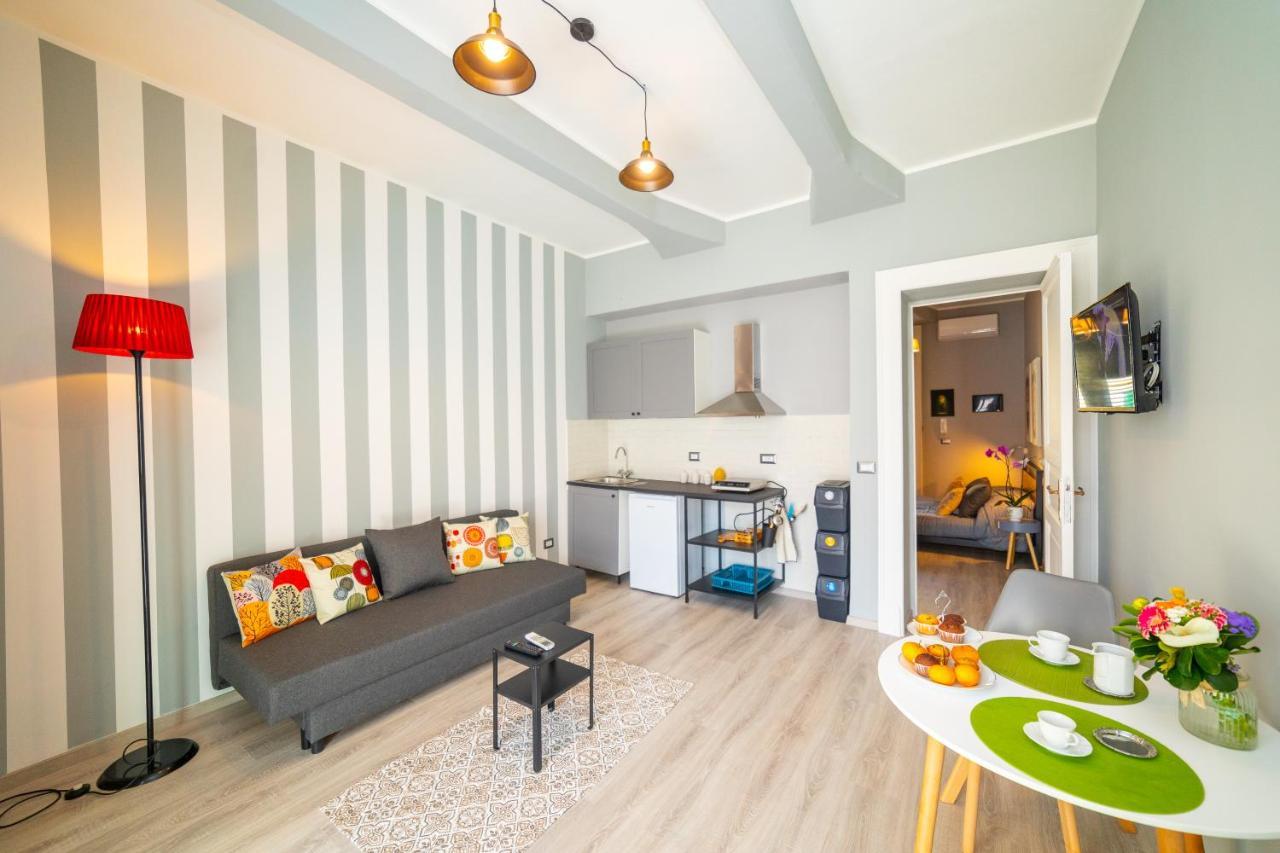 Ferienwohnung Loft85 - Self Check-In Centro! Messina Exterior foto