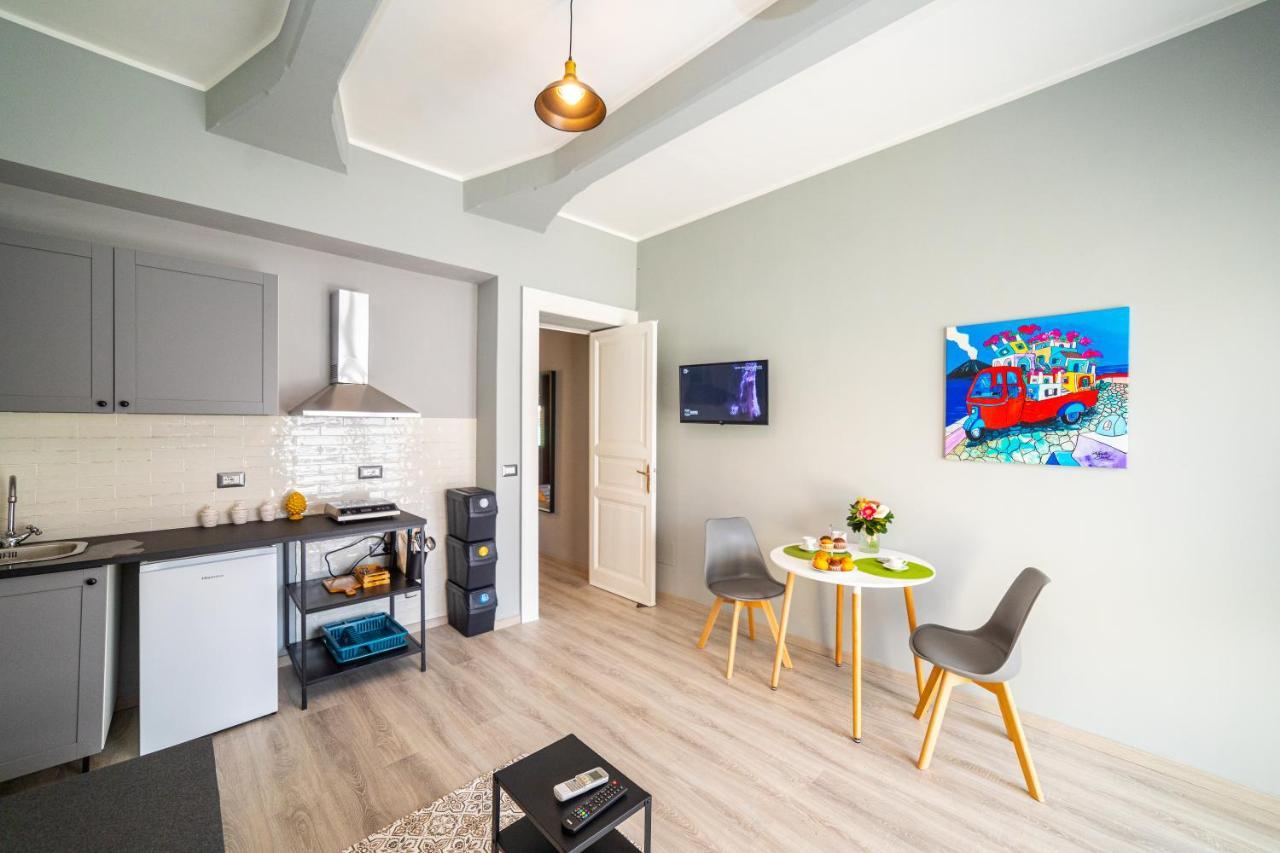 Ferienwohnung Loft85 - Self Check-In Centro! Messina Exterior foto