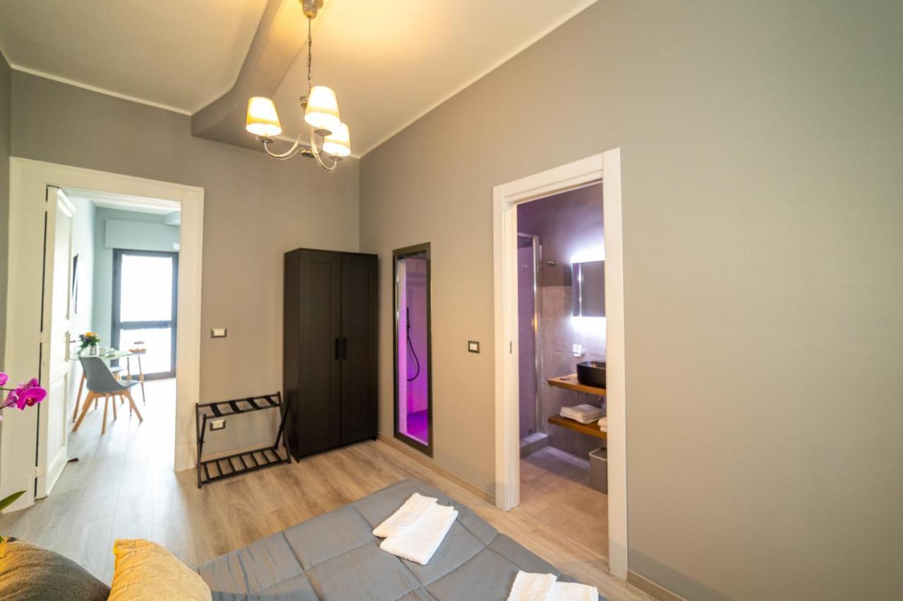 Ferienwohnung Loft85 - Self Check-In Centro! Messina Exterior foto